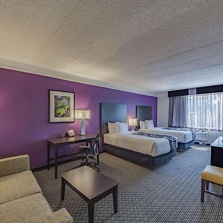 Travelodge By Wyndham Houston Cy-Fair Екстериор снимка