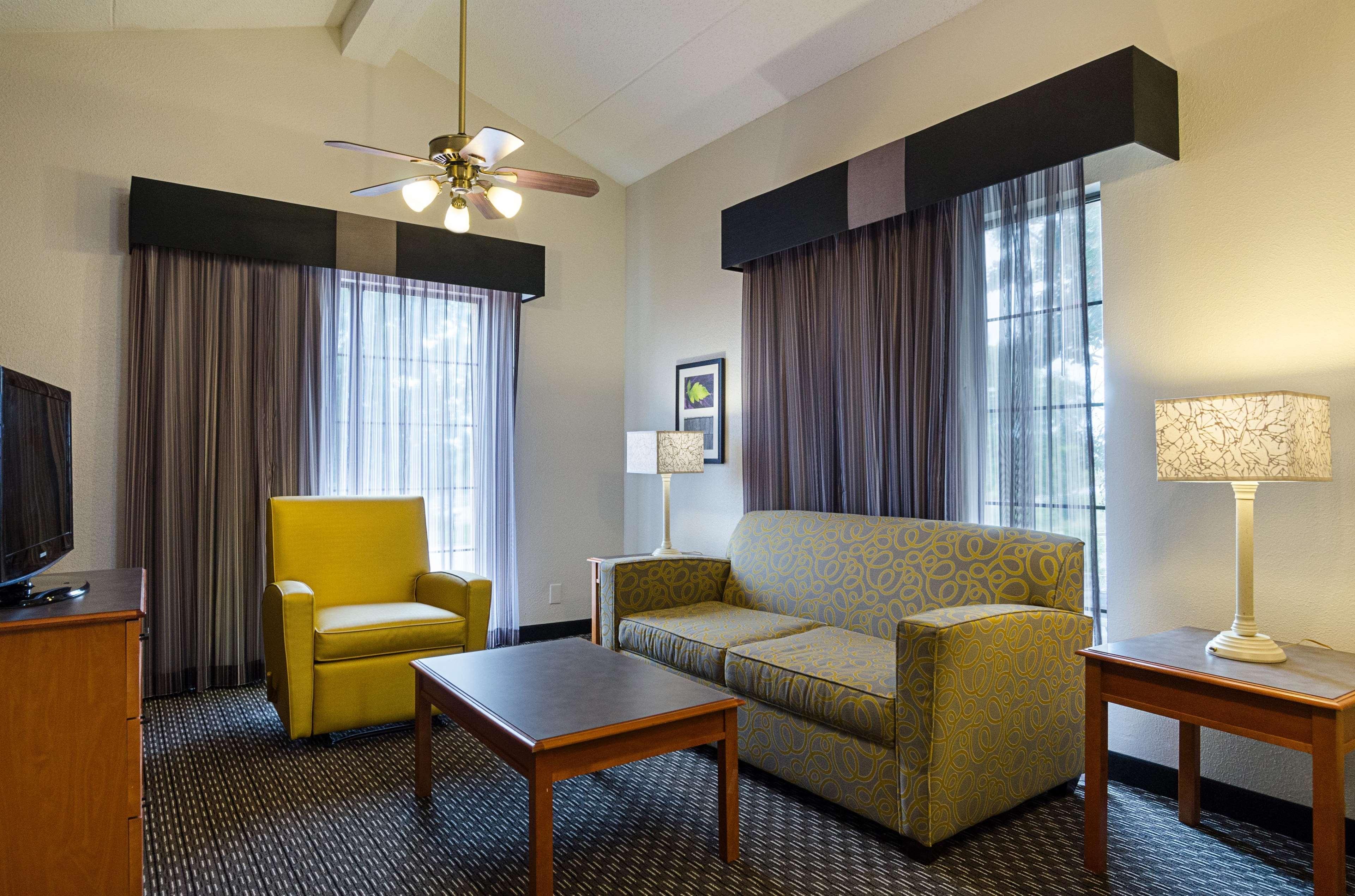 Travelodge By Wyndham Houston Cy-Fair Екстериор снимка