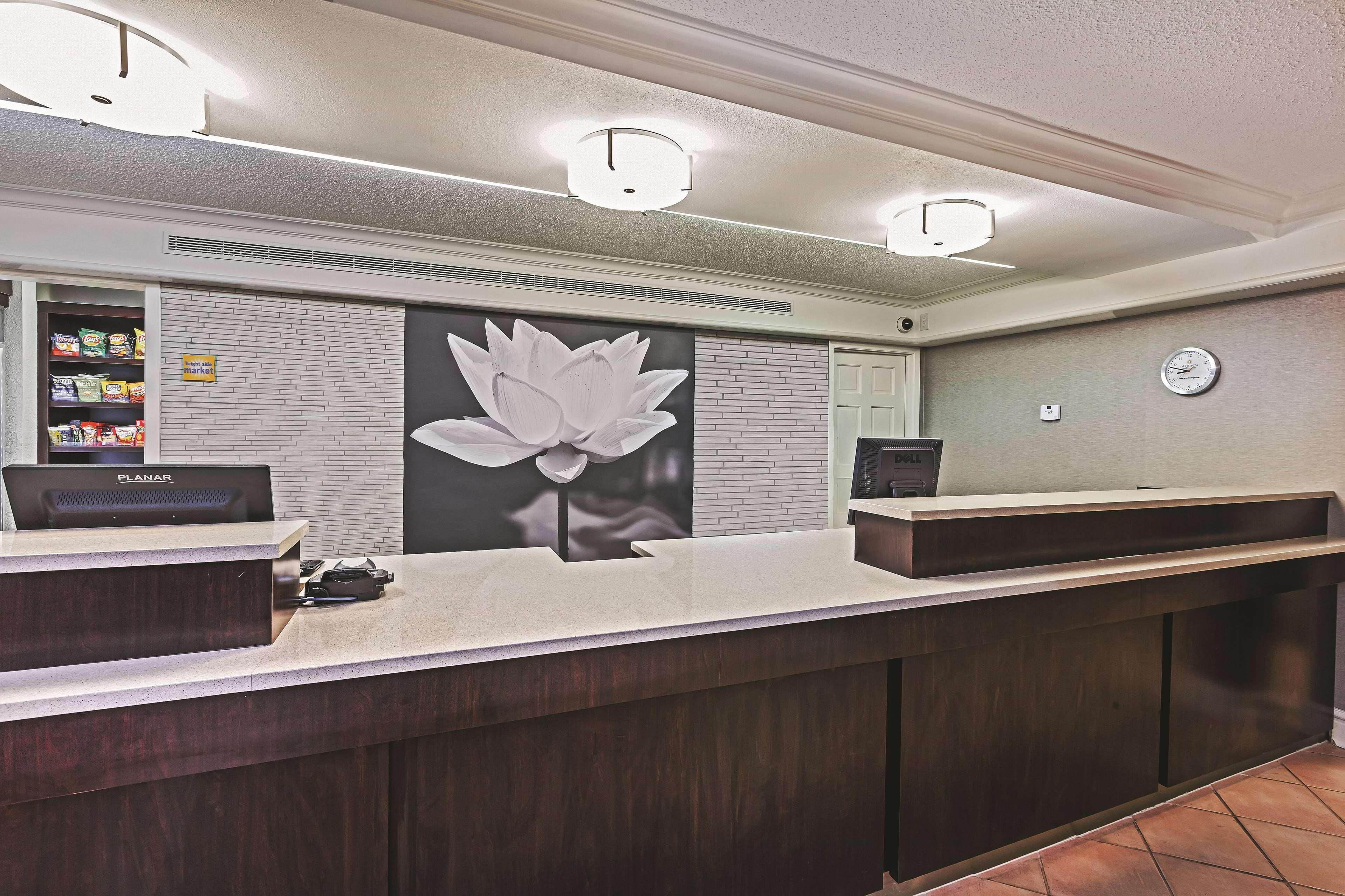 Travelodge By Wyndham Houston Cy-Fair Екстериор снимка