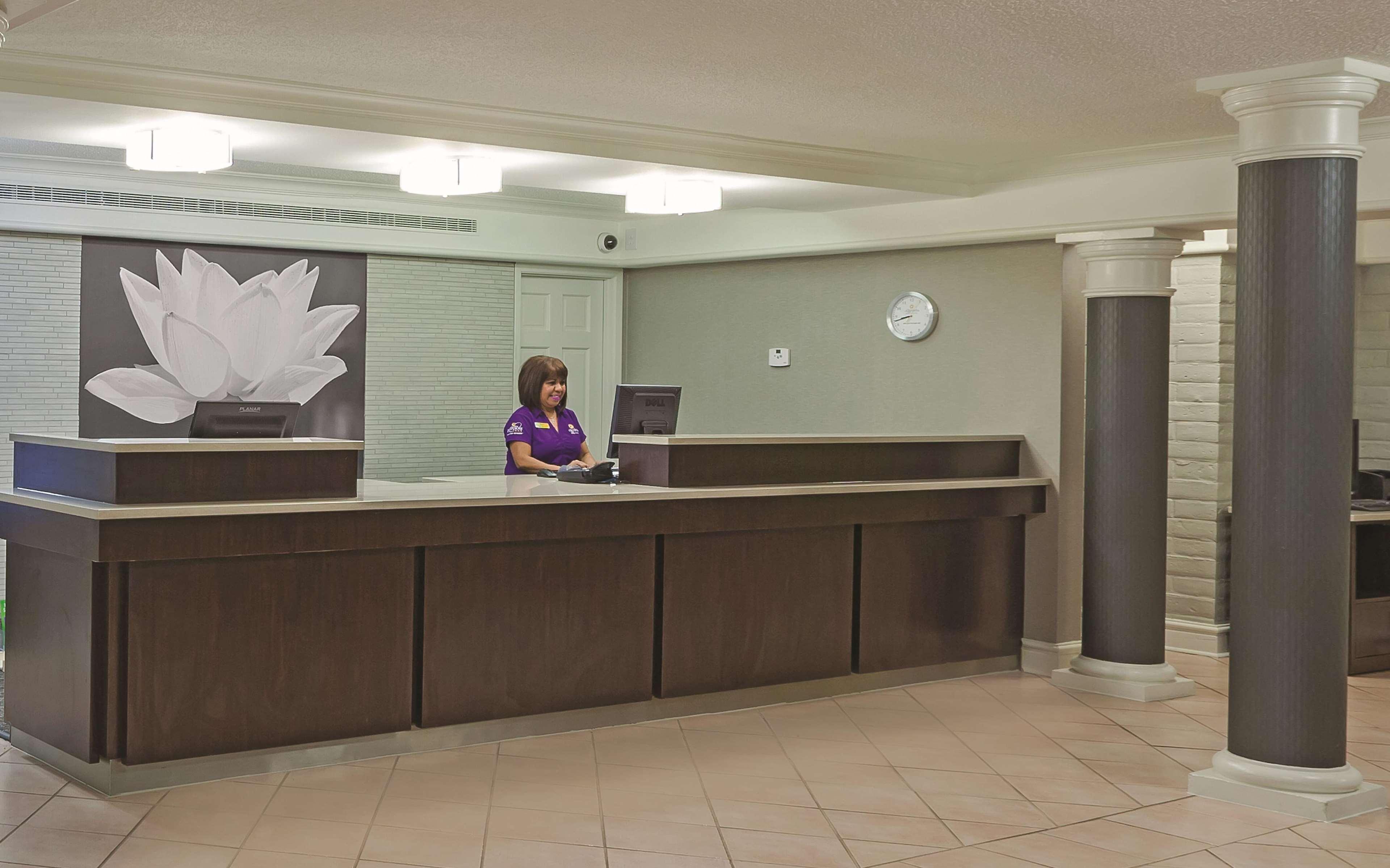 Travelodge By Wyndham Houston Cy-Fair Екстериор снимка