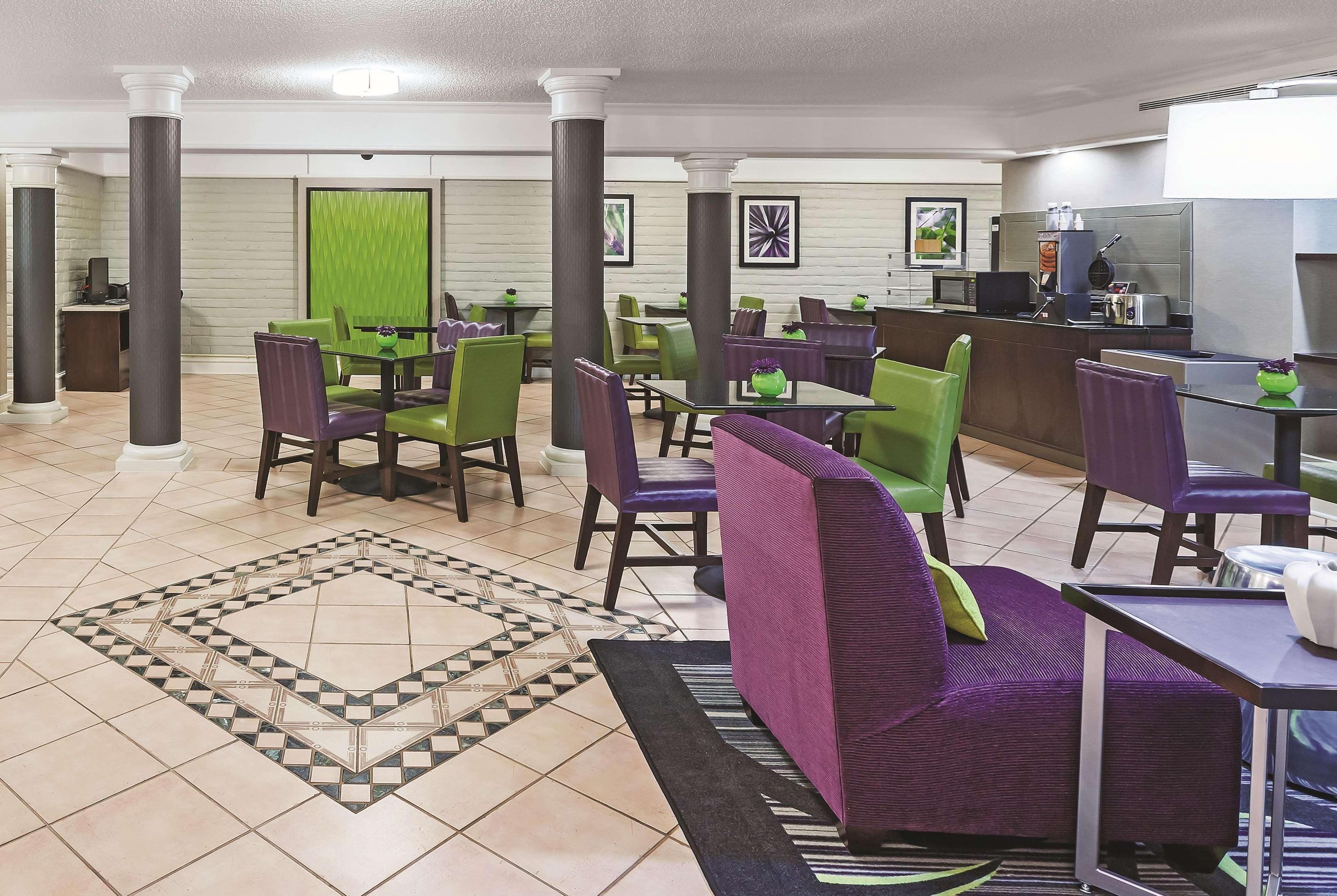 Travelodge By Wyndham Houston Cy-Fair Екстериор снимка