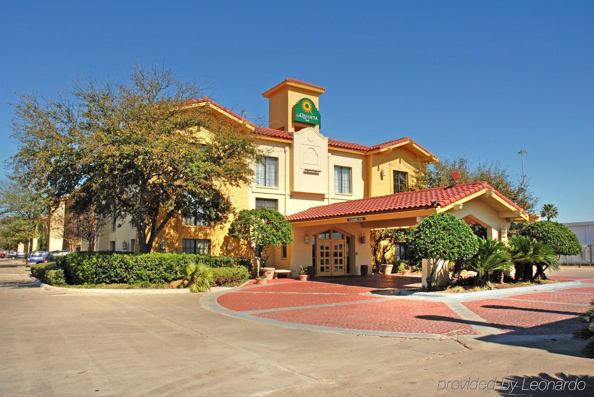 Travelodge By Wyndham Houston Cy-Fair Екстериор снимка